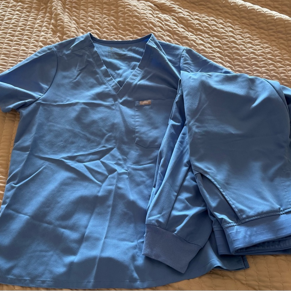 Figs Classic Light Blue Scrub set- large